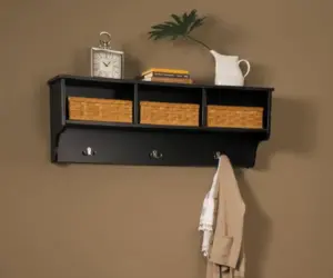 Handcrafted Amish gifts including a solid wood coat hanger
