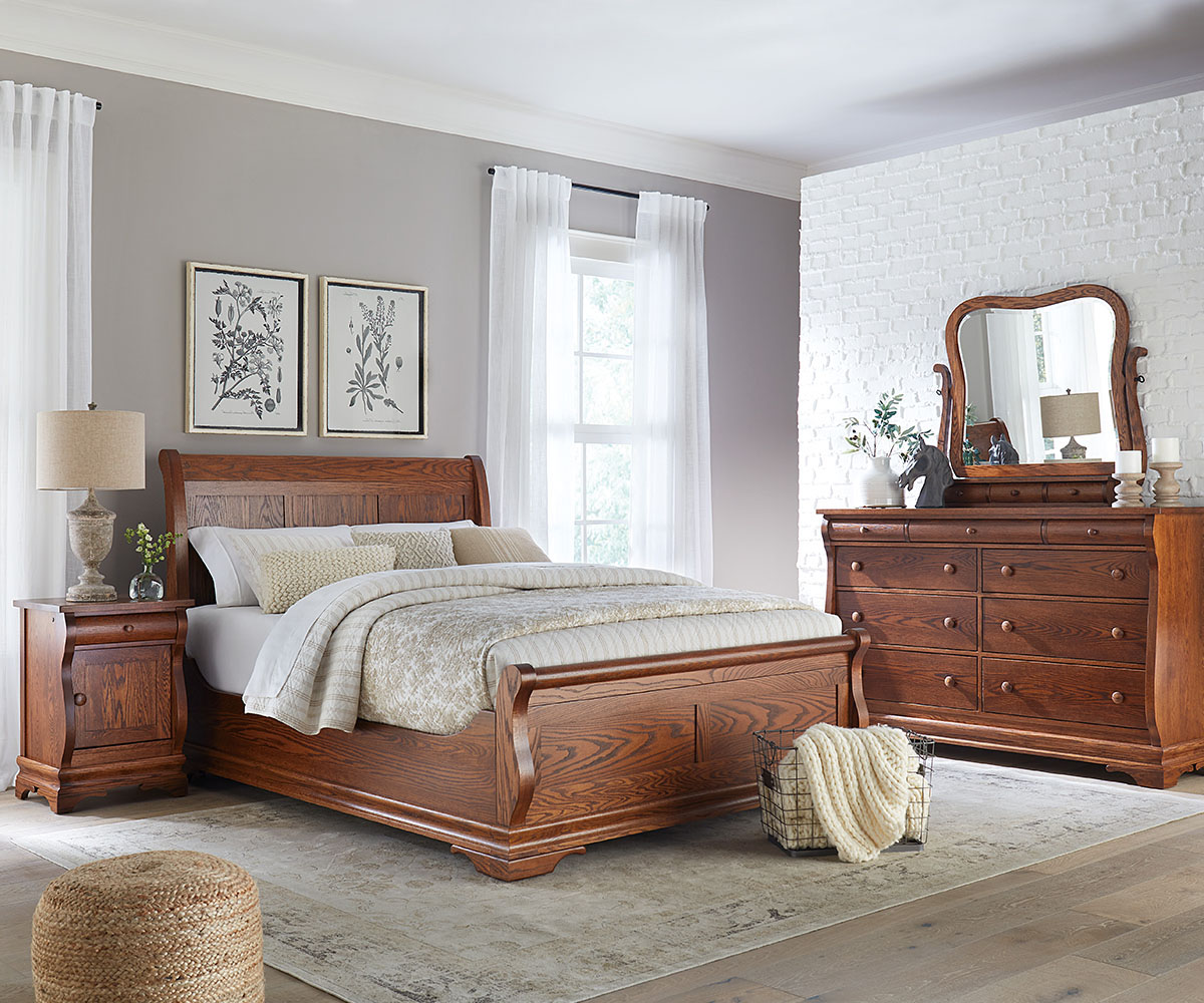 Chippewa Sleigh 3 Drawer Nightstand - 20½"W - Image 6